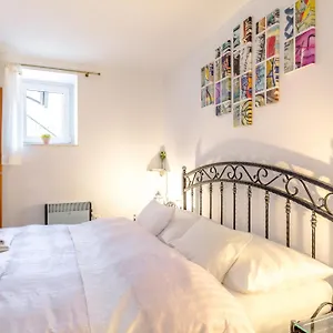  Appartement Apartments&rooms Erede